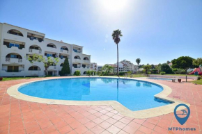 Apartamento ValeMangude A by MTPhomes